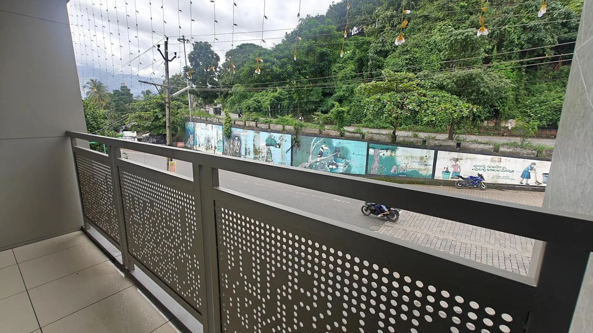 Gateway Residency Hotel Mannarakkat
