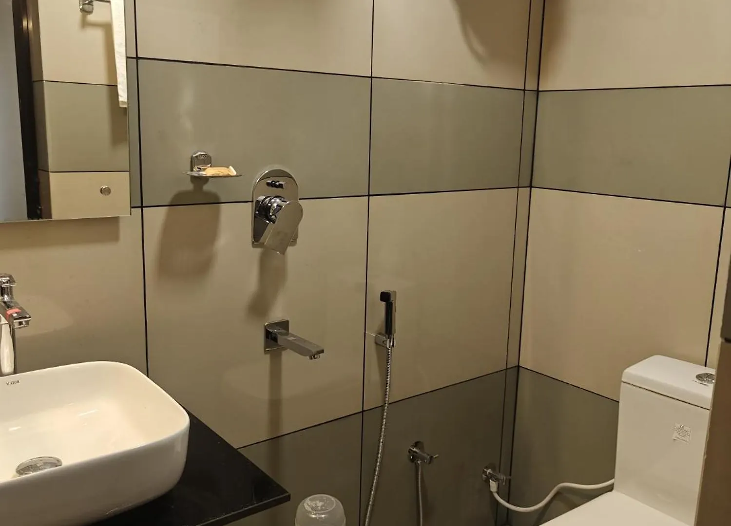 Gateway Residency Hotel Mannarakkat