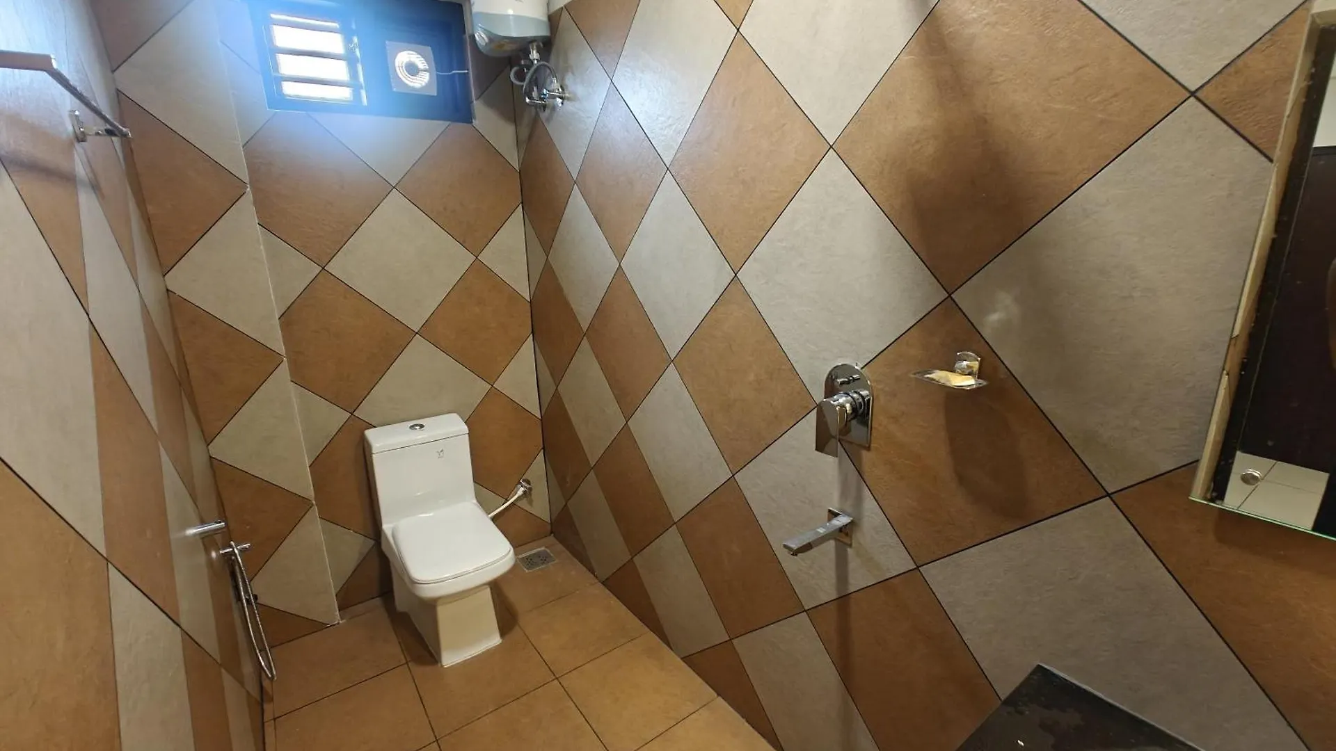 Gateway Residency Hotel Mannarakkat 2*,  India