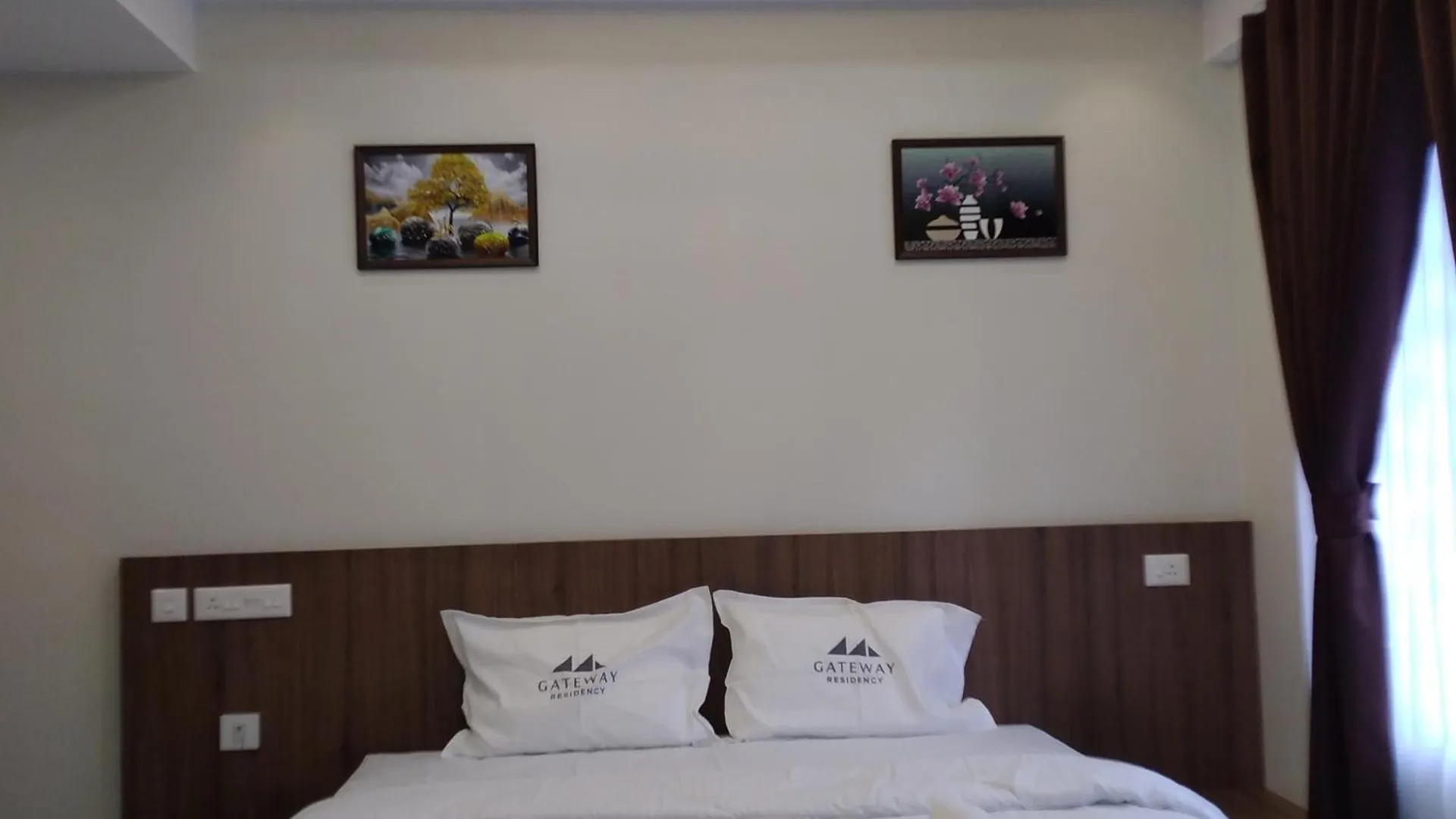 Gateway Residency Hotel Mannarakkat